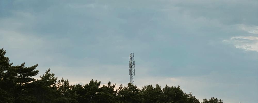 Utvecklingen av 6G ställer nya krav på säkerhet och motståndskraft i telekominfrastrukturen. Foto: oscar nord/unsplash
