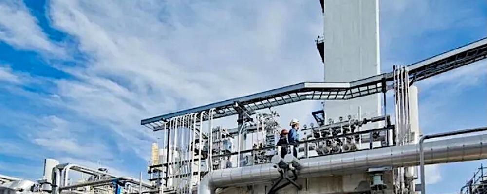 Den globala miljöorganisationen Environmental Defense Fund (EDF) genomförde en omfattande studie av vätgasutsläpp vid större infrastrukturanläggningar, med hjälp av högprecisionsinstrument. Fyra tunga aktörer inom industrin står bakom projektet. Oljejättarna Shell och TotalEnergies samt industrigasbolagen Air Products och Air Liquide gav sitt godkännande till att forskare från EDF:s samarbetspartneruniversitet i USA och Nederländerna för mätningar vid deras anläggningar. Företagen bidrog dessutom med driftsinformation som gav viktig kontext till forskningen. Foto: Luftreningsanläggning. Photo: Air Liquide