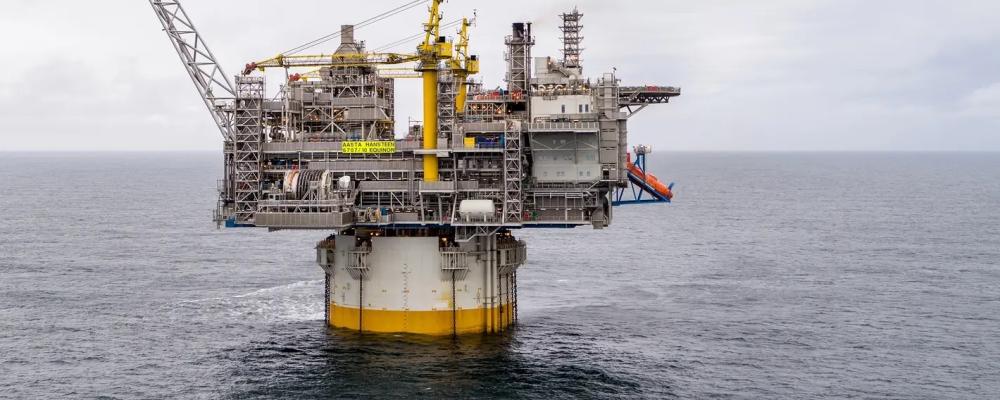 Aasta Hansteen-plattformen i Norska havet. Foto: Roar Lindefjeld och Bo B. Randulff / © Equinor