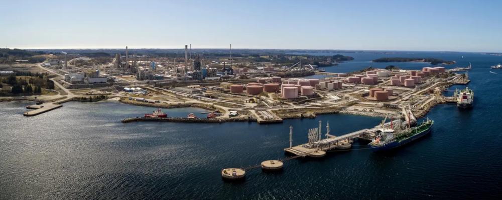 Raffinaderiet i Mongstad. Foto: Espen Rønnevik / Roar Lindefjeld – ©Equinor