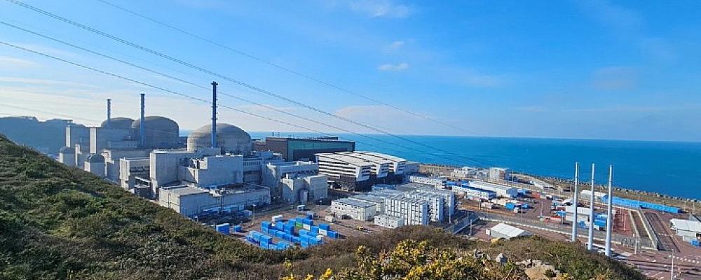 Flamanville 3:s reaktorbyggnad under uppbyggnad. Den franska kärnreaktorn har nu nått full effekt efter flera års förseningar. Foto: EDF/X