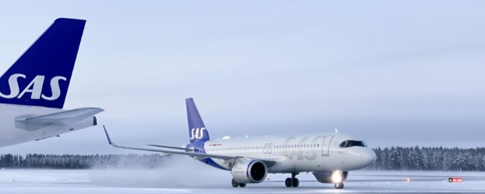Sverige blir först i Europa med att göra en landsomfattande kartläggning av flygplatsers föroreningar i dagvatten. Foto: niklas jonasson/unsplash