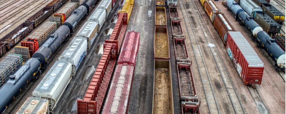 Den fasta förbindelsen under Fehmarn Bält väntas stå klar omkring år 2030 och innebär ökad kapacitet samt kortare transporttider mellan Danmark och Tyskland. Foto: acton crawford /Unsplash