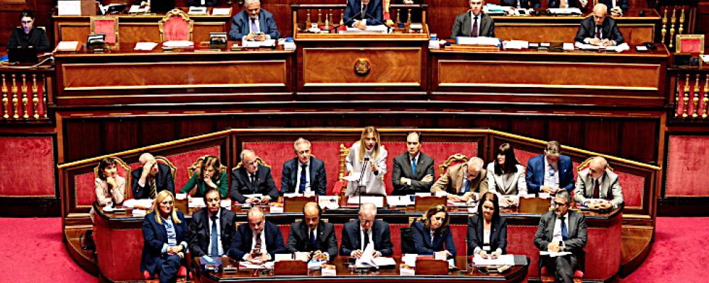 Italiens premiärminister Giorgia Meloni förklarar i landets senat att regeringen vill skapa ett juridiskt ramverk för att återinföra kärnkraft i landet. Foto: Governo.it.