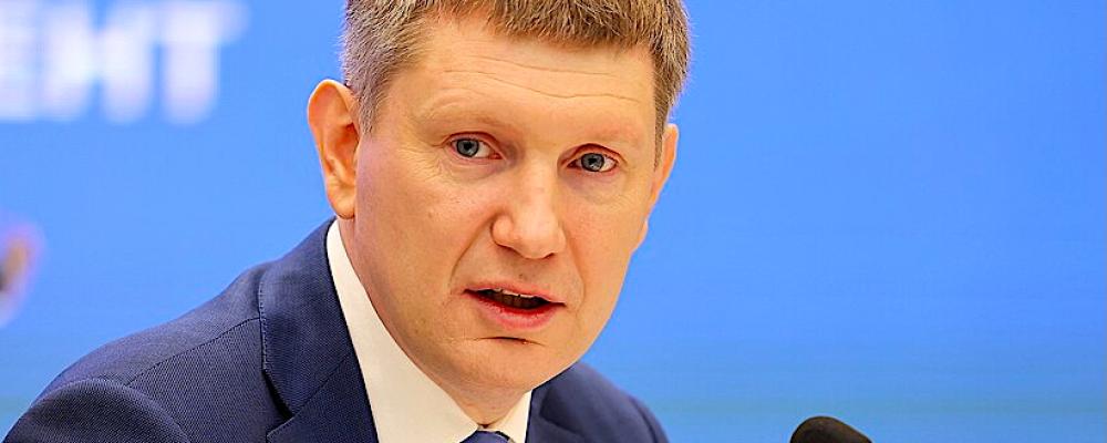 Tillväxttakten har börjat avta i flera sektorer, säger Maxim Gennadjevitj Resjetnikov.  Foto: Wikipedia Common Lic. Kredit: PressMinec