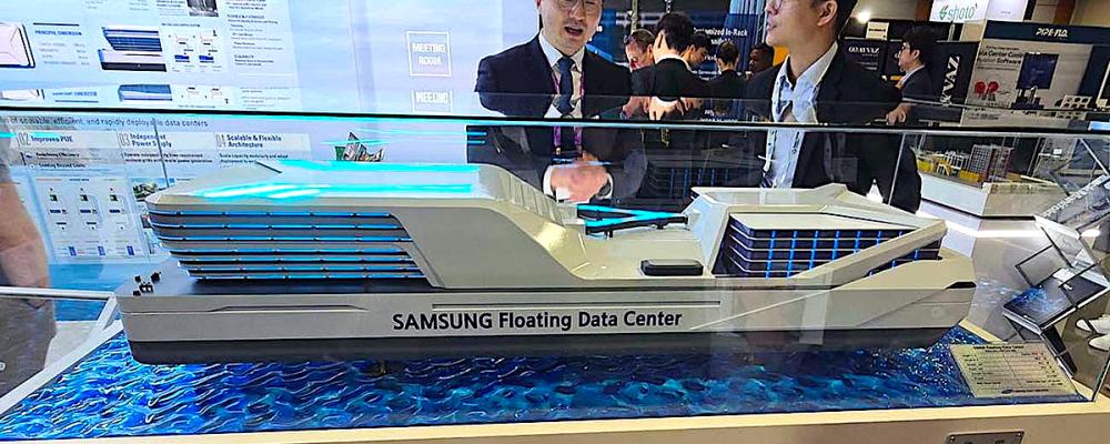 Flytande datacenter på mässan Posidonia 2026. Enligt parterna kan flytande datacenter bli ett alternativ till landbaserade anläggningar, där brist på mark, elkapacitet och kylning redan begränsar utbyggnaden på flera håll. Genom att placera anläggningar offshore kan projekten också avlasta elnäten på land. Foto: Samsung