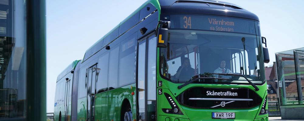Den bild som de intervjuade bussförarna förmedlar av sin vardag är relativt samstämmig, trots att de är anställda i olika bolag. Foto: g-h/unsplash