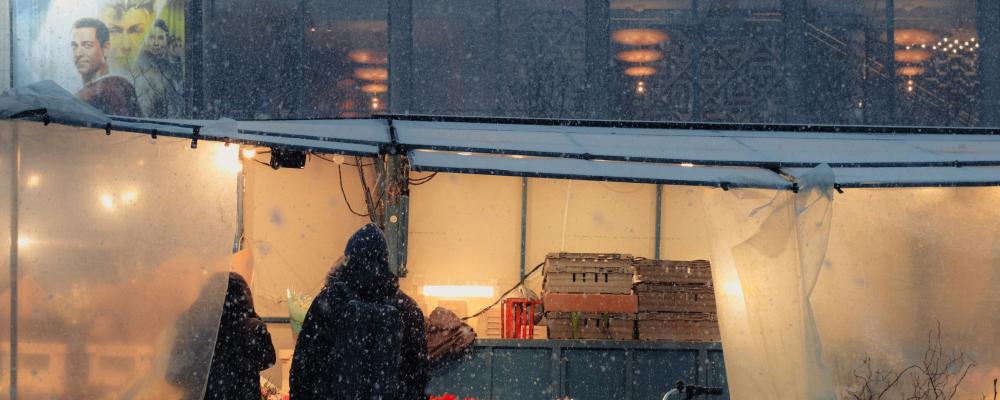 Torgmarknad på Hötorget i Stockholm. Foto: Fredrik Öhlander/Unsplash