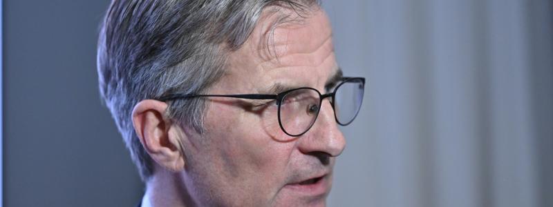 Henrik Montgomery/TT: Riksbankschef Erik Thedéen har inflationsförväntningarna att ta hänsyn till när räntan sätts. Arkivbild.