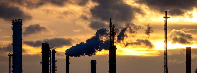 Michael Probst/AP/TT: BASF är ett av Tysklands största företag. På bilden syns bolagets fabrik i Ludwigshafen i Tyskland. Arkkibild.
