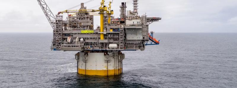 Aasta Hansteen-plattformen i Norska havet. Foto: Roar Lindefjeld och Bo B. Randulff / © Equinor