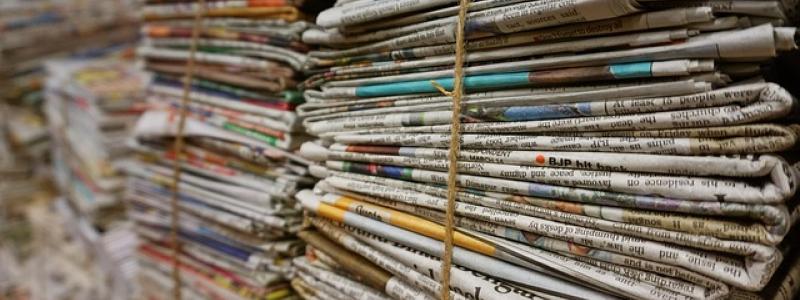 Gamla tidningar. Symbolbild. Bild: Creative Commons Lic. Kredit:Pexels