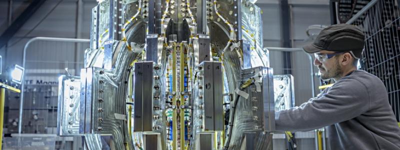 Tokamak Energys Demo4 – ett komplett system av HTS-magneter byggda i en tokamak-konfiguration. Foto: Tokamak Energy