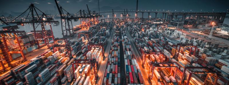 Företag som satsar på tillväxt ser teknikinvesteringar som en avgörande faktor för att hantera olika utmaningar inom internationell handel. Foto: timelab/unsplash
