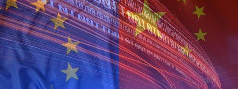 Gränsöverskridande dataflöden mellan EU och Kina begränsas av skillnader i regelverk och säkerhetskrav. Det medför ökade kostnader och risker för europeiska företag, enligt en ny analys från Kommerskollegium. Bild: iStock/Kommerskollegium