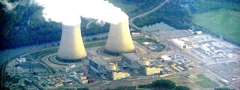 Kärnkraftverket i Nogent-sur-Seine i Frankrike, sett från ett passagerarflygplan på väg till Paris. Foto: Wikipedia Commons Lic. Kredit: Xtrasystole