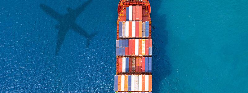 I en ny rapport granskar Transportstyrelsen hur de svenska sjö- och luftfartsmarknaderna kan påverkas av omvärlden.
Bild: Adobe Stock