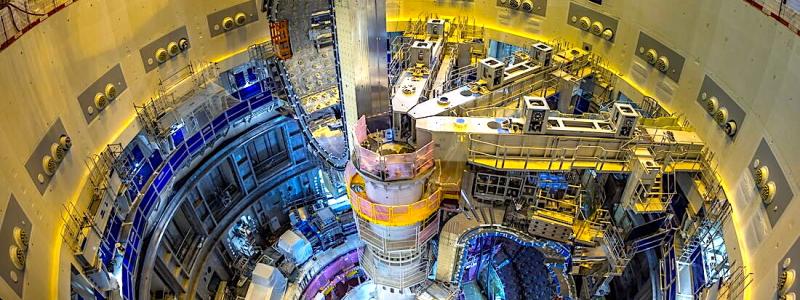 Fyra i gropen: sektormodul 8 sänktes nyligen ned på plats bredvid sektormodulerna 7, 6 och 5. Foto: ITER