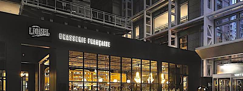 Projektet gäller en restaurang i Montréal och är inte kopplat till någon större kedjeexpansion globalt. Fokus ligger på arkitektonisk ombyggnad snarare än nyetablering av konceptet i sig. Obs! Det finns fler bilder av interiören i slutet av artikeln. Foto: Maxime Brouillet