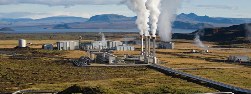 Nesjavellir geotermiska kraftverk i Thingvellir, Island. Foto: Wikipedia Commons-licens.