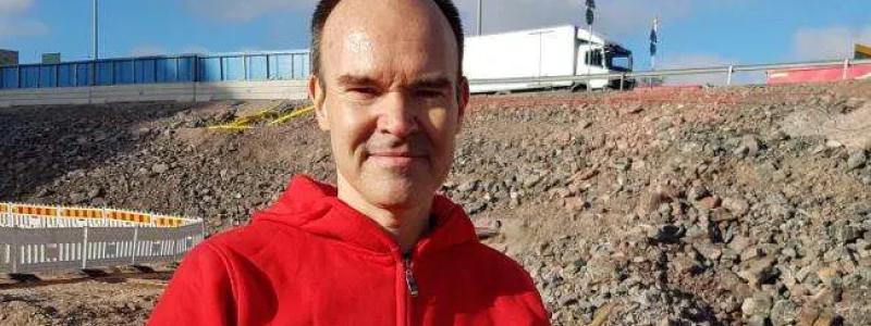 Peter Vesterbacka blev först känd genom mobilspelsföretaget Rovio, skaparen av Angry Birds. Under de senaste åren har han blivit förknippad med det ambitiösa projektet att bygga en undervattenstunnel mellan Helsingfors och Tallinn. Foto: Finest Bay Area Development