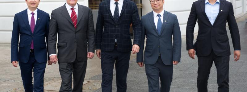Suntrade Group AB (publ) har ingått en omfattande avsiktsförklaring med det kinesiska energibolaget Jiangsu Linyang Energy Co., Ltd.  Pressbild: Suntrade