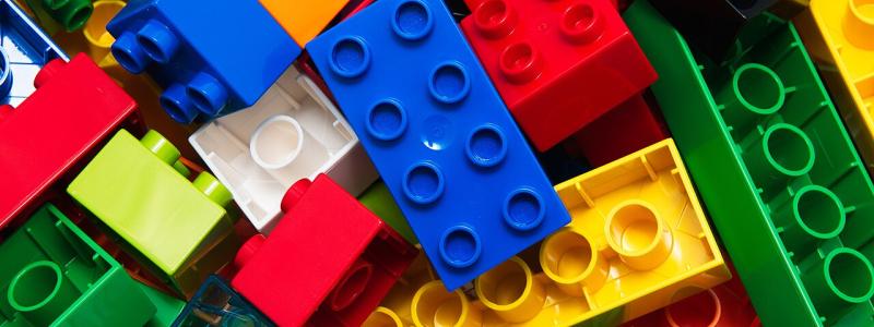 Betongföretaget anses ha dragit "otillbörlig fördel" av  leksakstillverkaren genom de många hänvisningarna till ”lego”. Bild: Ralf Roletschek/Wikimedia Commons