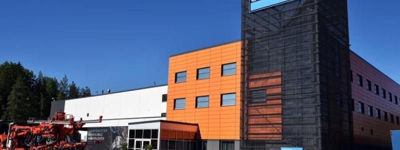 Sandviks testanläggning i Tammerfors. Här testas autonom borrutrustning i gruvan under Finlands tredje största stad. Foto: Sandvik