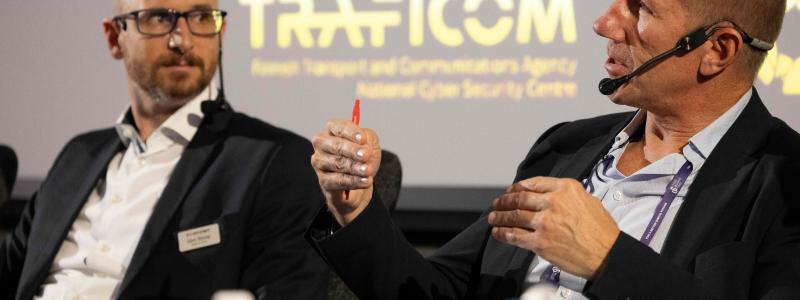 Symbolbild från en av Traficoms seminarier. Tieto vann upphandlingen – myndigheten Traficom har valt bolaget som leverantör av kvalitetssäkring och testtjänster – Foto: Traficom