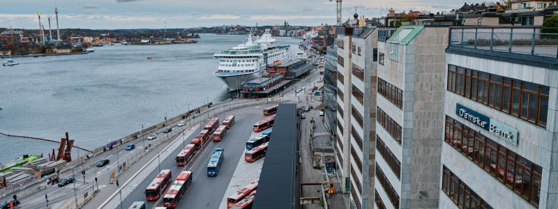 Bussar vid Slussen i Stockholm Foto: frans ruiter unsplash