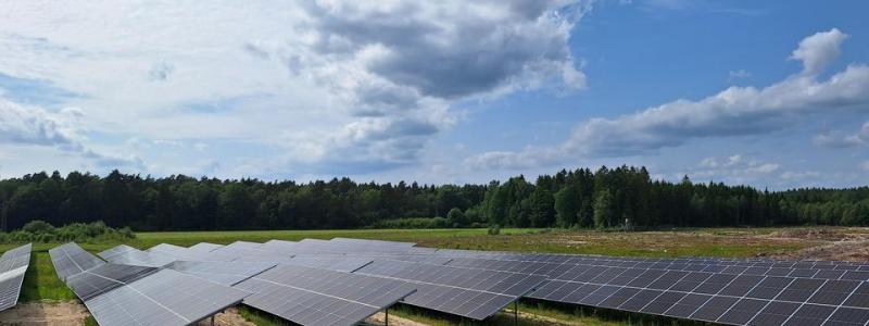 Solparken Tången där elen till elköpsavtalet produceras. Pressbild: Svea Solar
