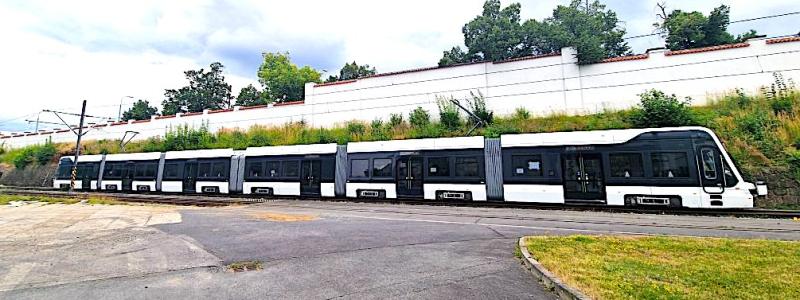 Med den första leveransen nu på väg till Tyskland markerar projektet en ny fas i utvecklingen av kollektivtrafik i Rhen-Neckar-området. Genom kombinationen av kapacitet, tillgänglighet och teknik vill RNV och Škoda Group bidra till ett robustare och mer hållbart trafiksystem i en växande region. Foto: Škoda Group