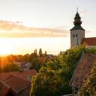 Järnvägens kapacitet nu och i framtiden diskuteras under Almedalsveckan i Visby. Foto: Casper van Battum/Unsplash