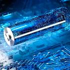 Genombrott i batteriforskningen: Natriumbatterier i sin naturliga hydratform visar sig kunna både lagra mer energi och rena havsvatten. Foto: University of Surrey.