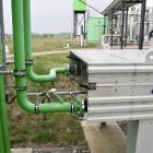 Biogasanläggning i Schwedt/Oder i Tyskland. Regeringen vill stärka den svenska biogasförsörjningen och öka inmatningen av biogas på gasnätet. Genrebild. Foto: 	Vasyatka1/wikimedia Common/https://commons.wikimedia.org/wiki/File:GASAG_Biogas_plant_in_Schwedt_(051).jpg