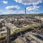 Den planerade anläggningen låg bara tio kilometer från Repsols raffinaderikomplex i Puertollano (bilden), och bolaget var också tänkt att bli den enda köparen av den producerade vätgasen. Transporten av vätgasmolekylerna skulle ha skett via en särskild rörledning direkt till raffinaderiet.  Foto: Repsol - Europa Press