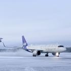 Sverige blir först i Europa med att göra en landsomfattande kartläggning av flygplatsers föroreningar i dagvatten. Foto: niklas jonasson/unsplash