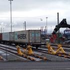 Enligt SEK är en ”allt tydligare utmaning” för svenska exportörer handelstullarna i USA, där 44 procent av företagen väntar sig fortsatt negativ påverkan under de kommande tolv månaderna.  Foto: Simon Matthis