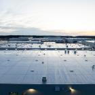 Northvolts anläggning. Lyten, en global ledare inom litium-svavelbatterier, meddelade nyligen att företaget har ingått ett bindande avtal om att förvärva Northvolts återstående tillgångar i Sverige och Tyskland. Förvärvet omfattar Northvolt Ett och Ett Expansion i Skellefteå, Northvolt Labs i Västerås samt Northvolt Drei i Heide, Tyskland. Dessutom tar Lyten över alla återstående immateriella rättigheter från Northvolt. Foto: Northvolt