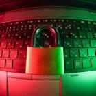 Den nya lagen innebär att offentliga och privata verksamhetsutövare inom utpekade sektorer måste stärka skyddet av sina nätverks- och informationssystem samt rapportera allvarliga incidenter. Foto: FlyD / Unsplash