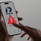 Sverige är ett av världens mest digitaliserade länder, där offentliga appar som Försäkringskassan och Skatteverket är helt integrerade i vardagen. Foto: Framna