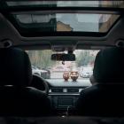 I Europa finns ännu inga kommersiella robotaxilösningar i större skala, men sådana tjänster är redan i drift i storstäder i USA och Kina. Foto: QIN BENNIE/Unsplash