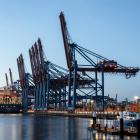 Kraftig svängning – Exportföretagen väntar sig dyrare finansiering. Foto: wolfgang weiser/unsplash