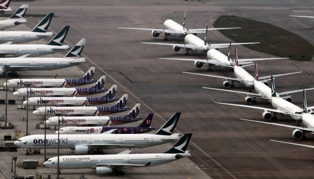 Kin Cheung AP/TT: Stoppet för en lång rad internationella flygningar till Hongkong förlängs för att bromsa smittspridningen. Arkivbild