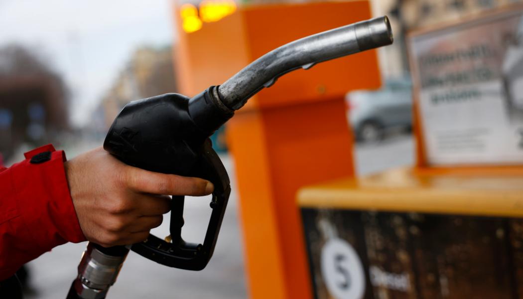 Fredrik Persson/TT: Dieselpriset lyfte kraftigt vid årsskiftet till följd av ökad reduktionsplikt, med krav på att en högre andel dyrare biodrivmedel blandas in. Sedan dess har ledande bensinkedjor fortsatt höja priserna till nya rekordnivåer. Arkivbild.