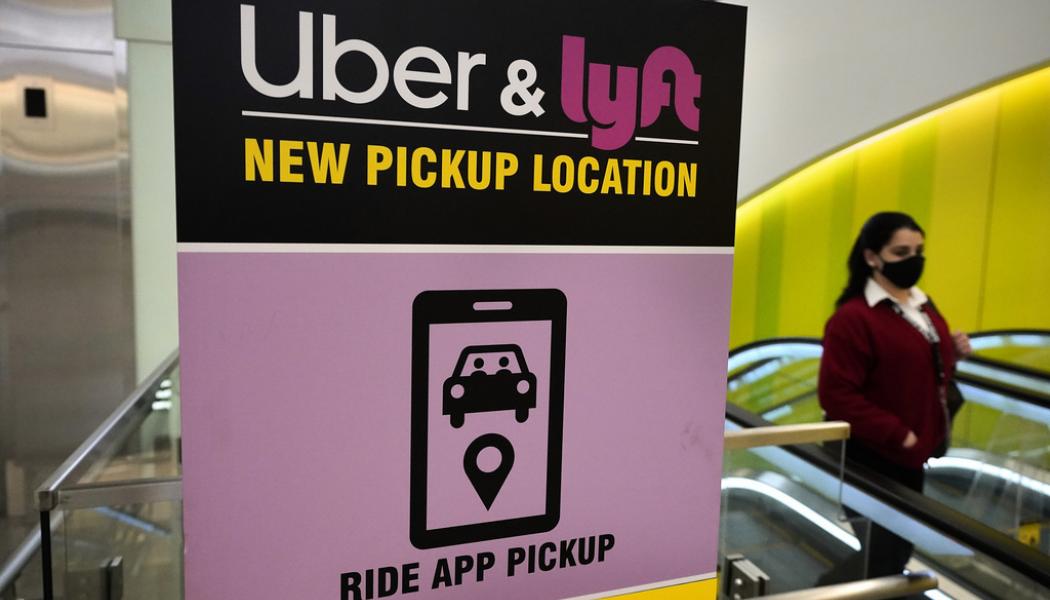 Steven Senne/AP/TT: Lyft faller kraftigt i förhandeln på New York-börsen. Arkivbild.