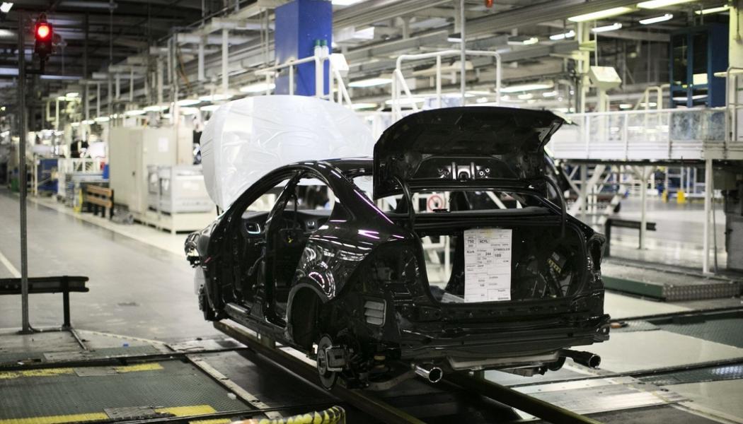 Björn Larsson Rosvall / TT: Volvo Cars stoppar elva skift på fabriken i Torslanda under veckan. Arkivbild.