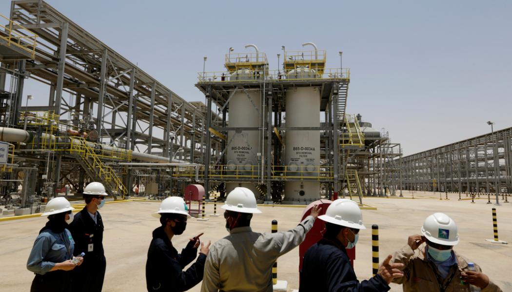 Amr Nabil/AP/TT: En av Aramcos anläggningar i Saudiarabien. Arkivbild.