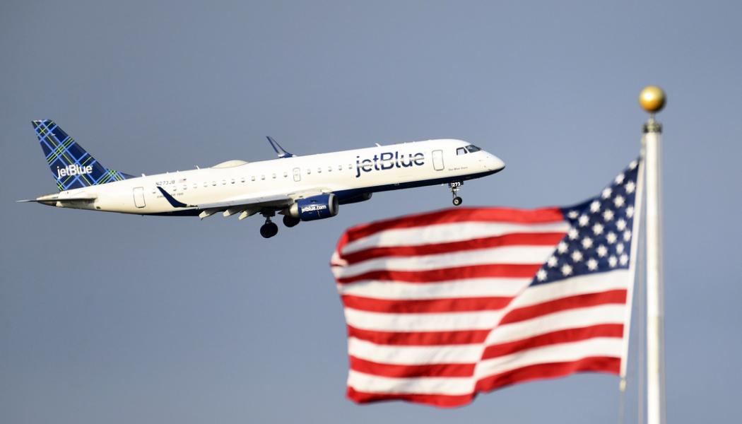 Susan Walsh/AP/TT: Jetblue är på väg att köpa upp konkurrenten Spirit. Arkivbild.