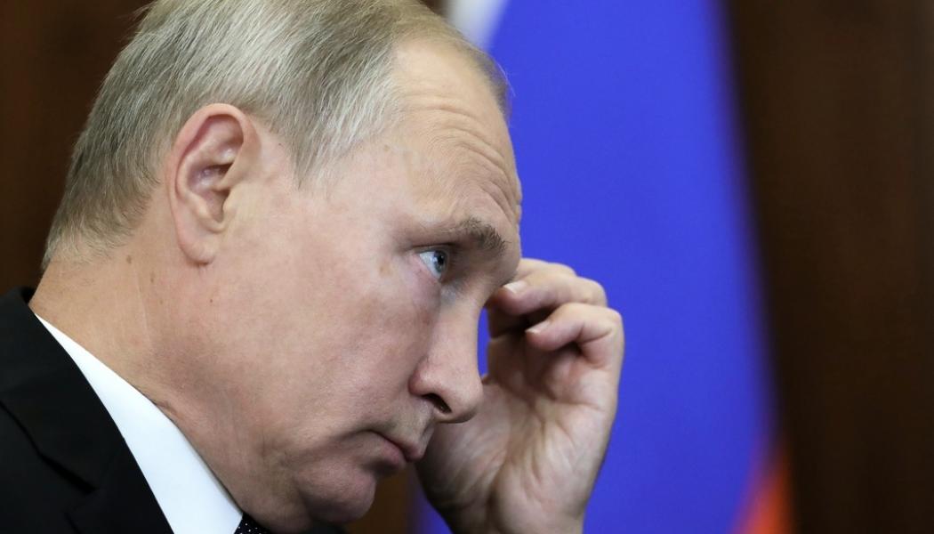 Mikhail Klimentyev AP/TT: Den ryska rubelns ovanliga styrka utgör en huvudvärk för Ryssland och president Vladimir Putin. Arkivbild